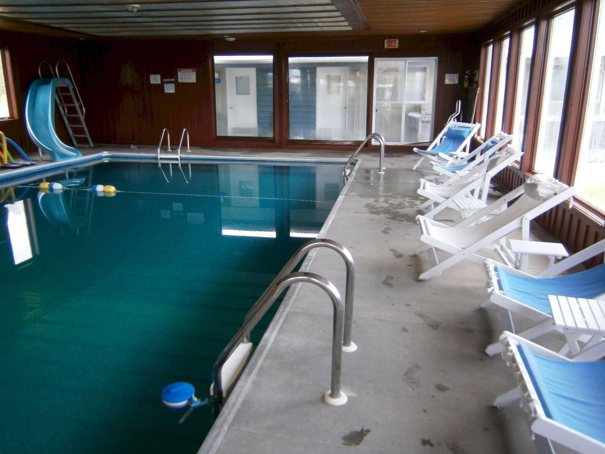 Motel De L'Anse Port-Daniel Exterior photo